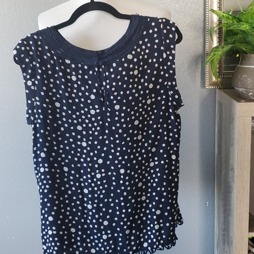 Anthropologie polka dot exposed buttons blouse - Picture 2 of 13